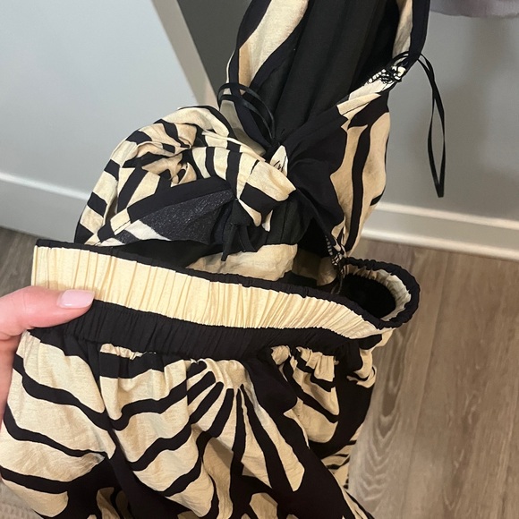 Vici Claudine tropical Printed Halter Mini Dress M - Picture 8 of 9